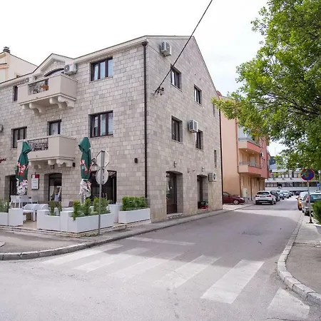 Kosa Apartmanhotel 3*